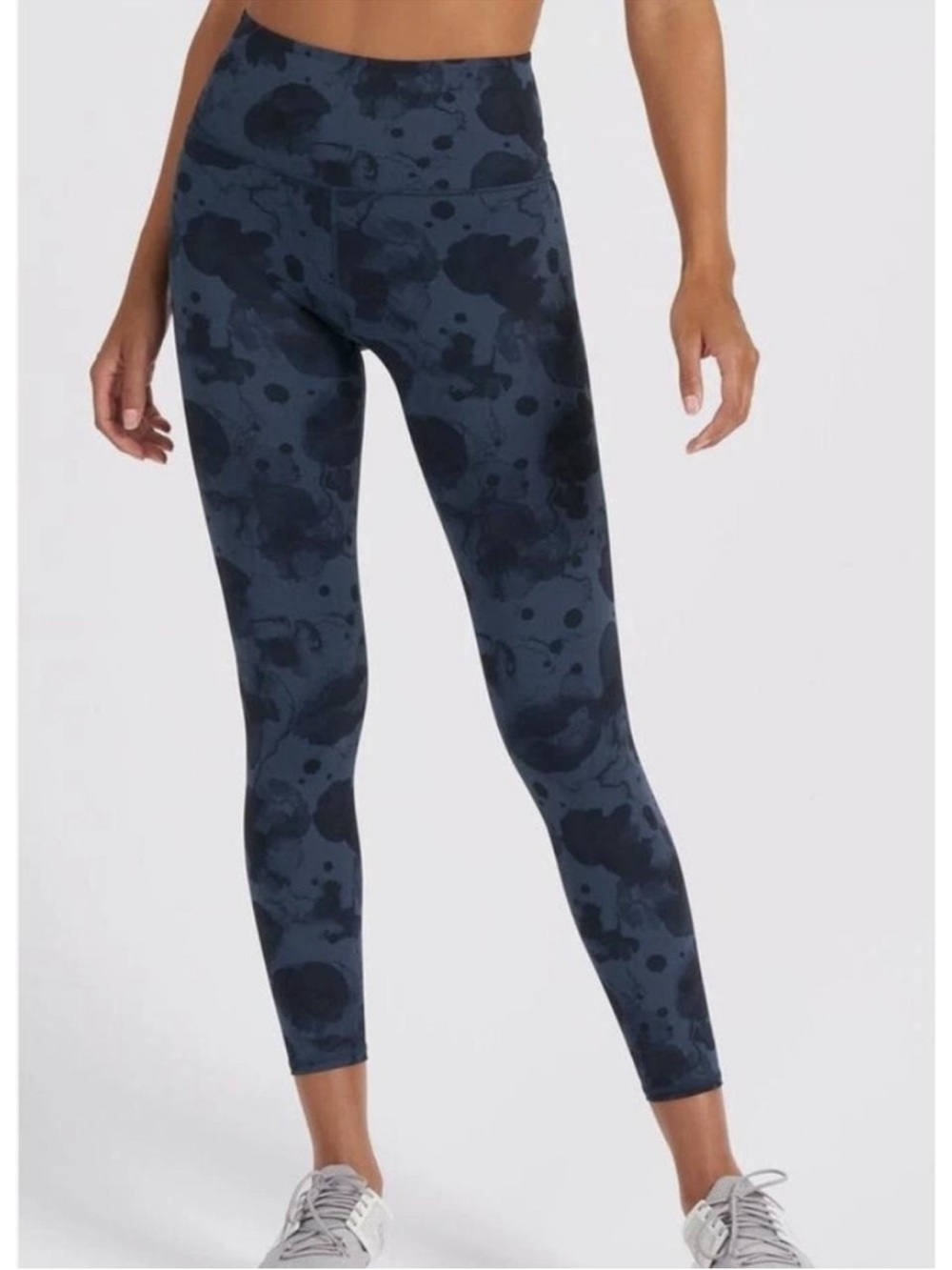 Vuori Smoke Dye Leggings